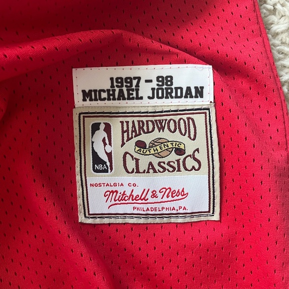 Mitchell & Ness Michael Jordan Jersey - Picture 3 of 4